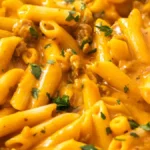 Macarrão Cremoso com Molho de Abóbora e Bacon: Uma Explosão de Sabores